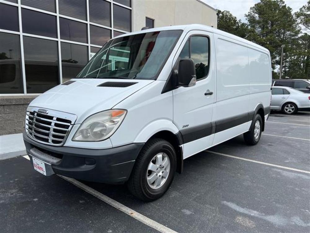 2010 White /Black Freightliner Sprinter 2500 144-in. WB (WDYPE7CC4A5) , Automatic transmission, located at 3900 Bragg Blvd., Fayetteville, NC, 28303, (910) 868-3000, 35.081905, -78.943367 - Photo #2