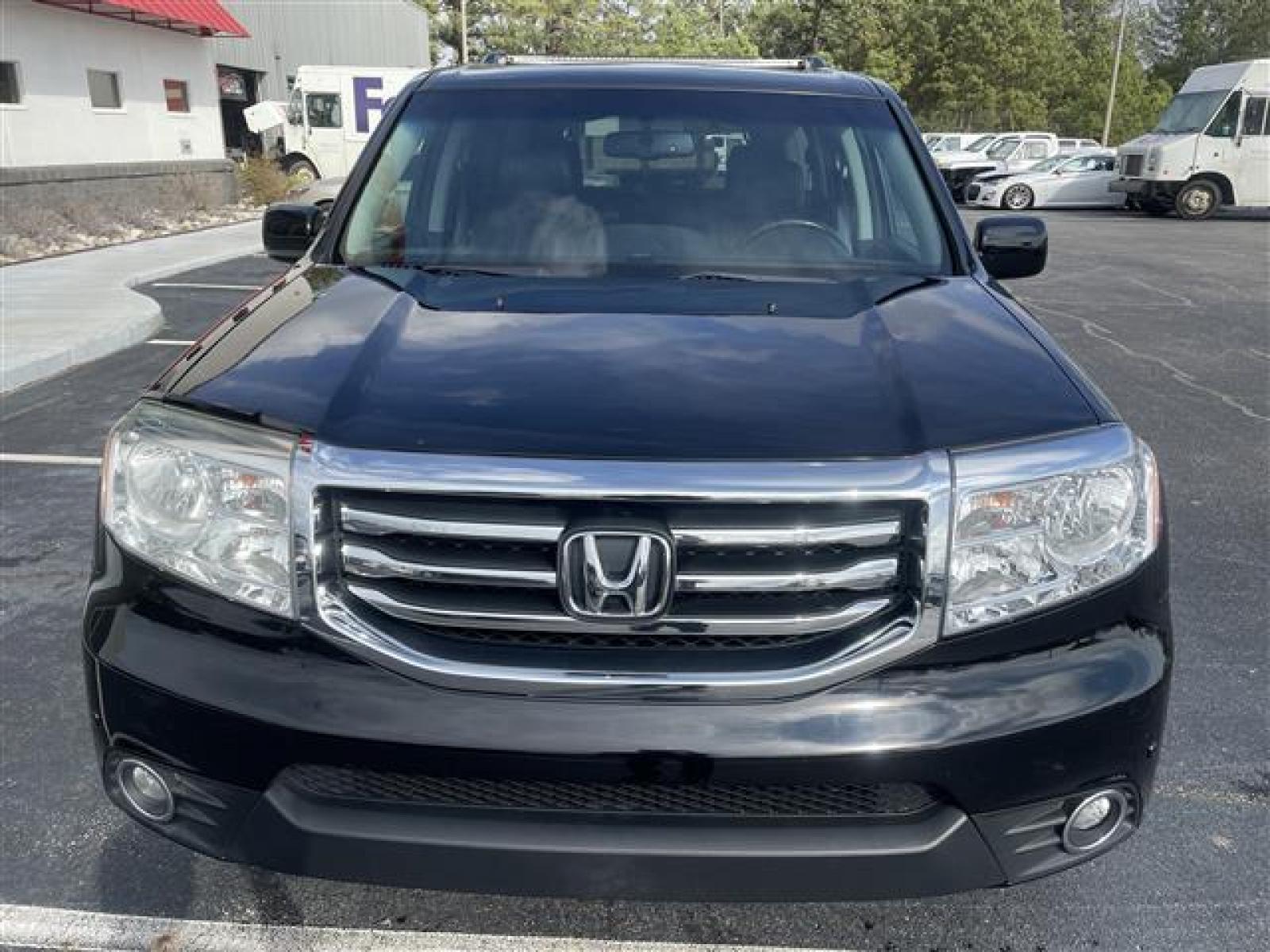 2015 Crystal Black Pearl Honda Pilot Touring 4WD 5-Spd AT with DVD (5FNYF4H9XFB) , 5-Speed Automatic transmission, located at 3900 Bragg Blvd., Fayetteville, NC, 28303, (910) 868-3000, 35.081905, -78.943367 - T-9323 - 2015 Honda Pilot 5FNYF4H9XFB009567 - Photo #1