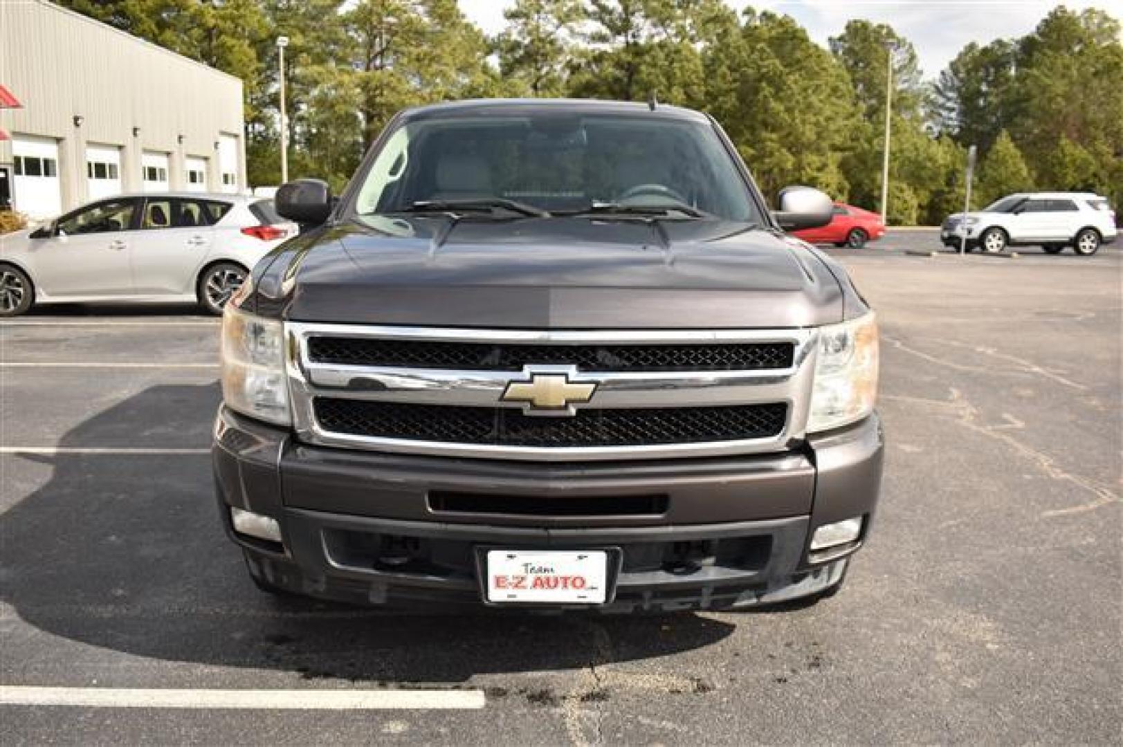 2010 Gray Chevrolet Silverado 1500 LTZ Crew Cab 4WD (3GCRKTE34AG) , 6-Speed Automatic transmission, located at 3900 Bragg Blvd., Fayetteville, NC, 28303, (910) 868-3000, 35.081905, -78.943367 - T-9460 - 2010 Chevrolet Silverado 1500 3GCRKTE34AG202956 - Photo#1