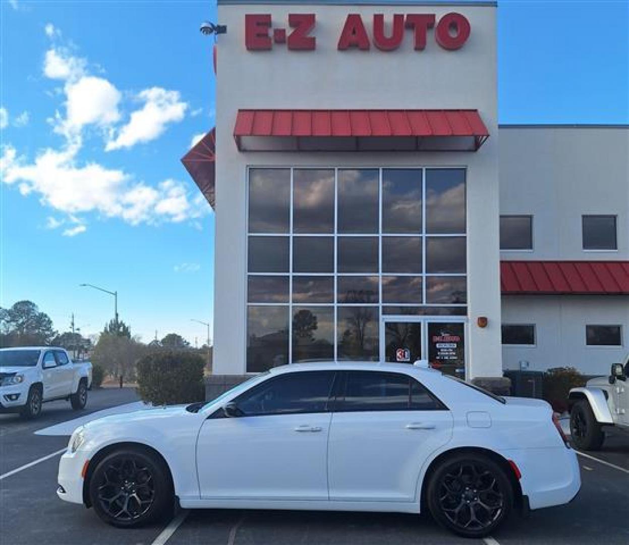 2019 White Chrysler 300 Touring (2C3CCAAG6KH) , 8-Speed Automatic transmission, located at 3900 Bragg Blvd., Fayetteville, NC, 28303, (910) 868-3000, 35.081905, -78.943367 - T-9500 - 2019 Chrysler 300 2C3CCAAG6KH694007 - Photo#0