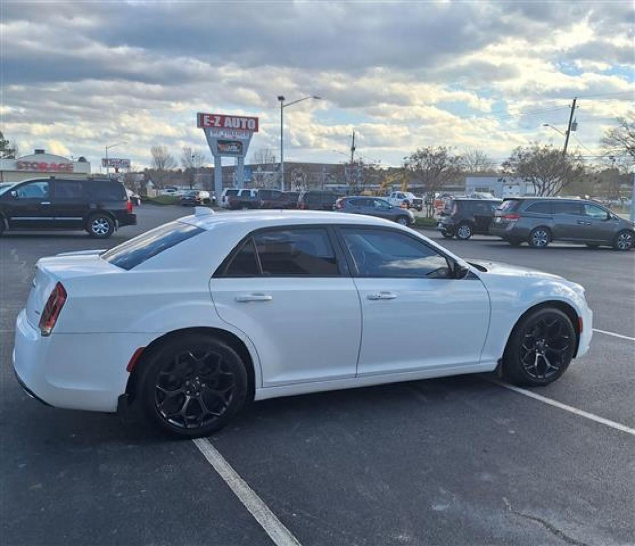 2019 White Chrysler 300 Touring (2C3CCAAG6KH) , 8-Speed Automatic transmission, located at 3900 Bragg Blvd., Fayetteville, NC, 28303, (910) 868-3000, 35.081905, -78.943367 - T-9500-R - 2019 Chrysler 300 2C3CCAAG6KH694007 - Photo#1