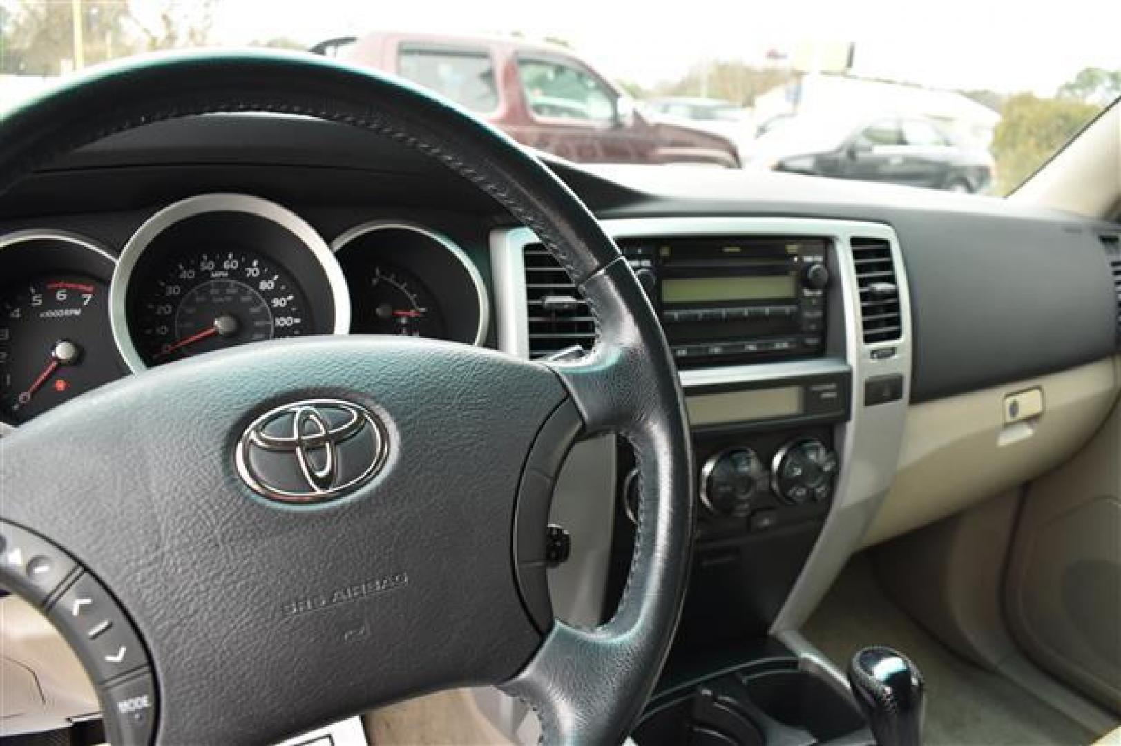 2007 White Toyota 4Runner SR5 2WD (JTEZU14RX78) , 5-Speed Automatic transmission, located at 3900 Bragg Blvd., Fayetteville, NC, 28303, (910) 868-3000, 35.081905, -78.943367 - T-9534 - 2007 Toyota 4Runner JTEZU14RX78066136 - Photo#8