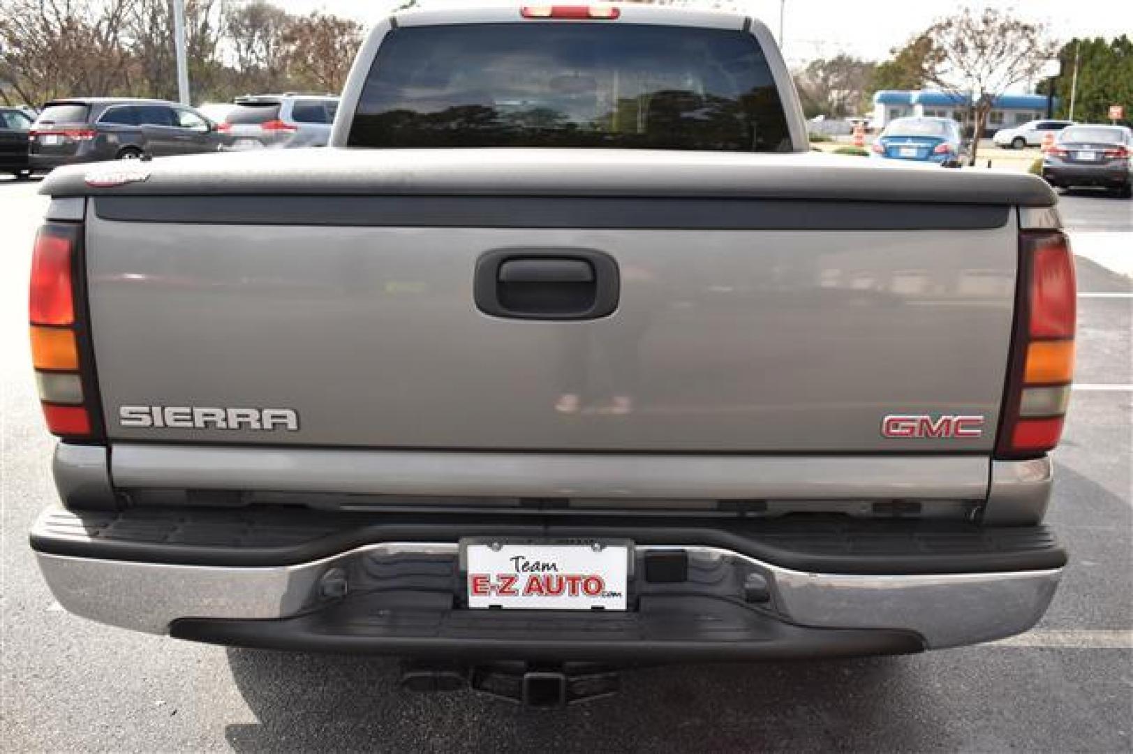 2006 Gray GMC Sierra 1500 SLE1 Ext. Cab 2WD (1GTEC19V96Z) , 4-Speed Automatic transmission, located at 3900 Bragg Blvd., Fayetteville, NC, 28303, (910) 868-3000, 35.081905, -78.943367 - T-9541 - 2006 GMC Sierra 1500 1GTEC19V96Z149559 - Photo#3