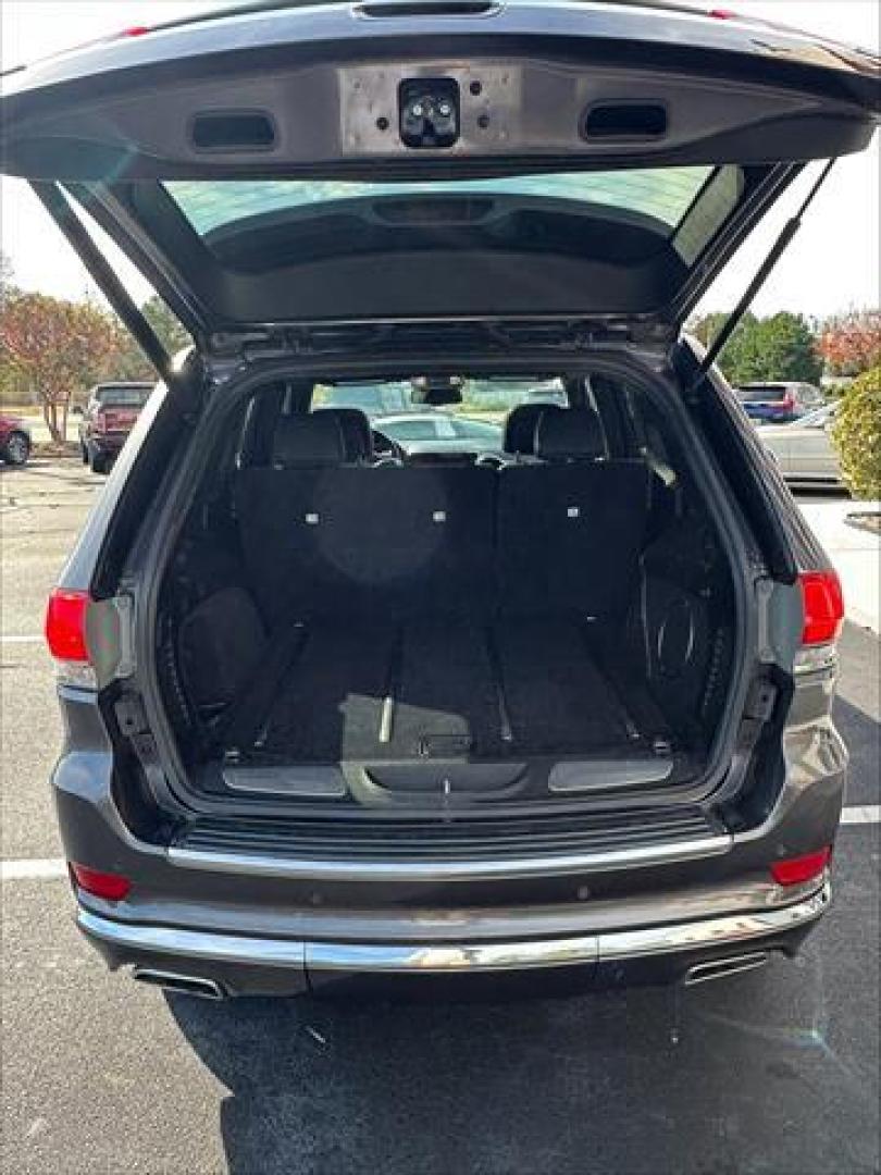 2014 Gray Jeep Grand Cherokee Summit 4WD (1C4RJFJG0EC) , 5-Speed Automatic transmission, located at 3900 Bragg Blvd., Fayetteville, NC, 28303, (910) 868-3000, 35.081905, -78.943367 - T-9583-R - 2014 Jeep Grand Cherokee 1C4RJFJG0EC214205 - Photo#4