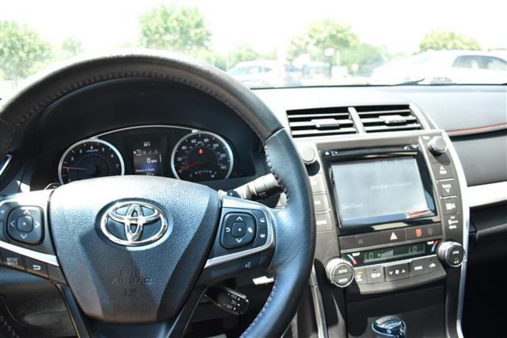 2015 Black Toyota Camry XSE (4T1BF1FKXFU) , 6-Speed Automatic transmission, located at 3900 Bragg Blvd., Fayetteville, NC, 28303, (910) 868-3000, 35.081905, -78.943367 - T-9613-R - 2015 Toyota Camry 4T1BF1FKXFU885200 - Photo#8