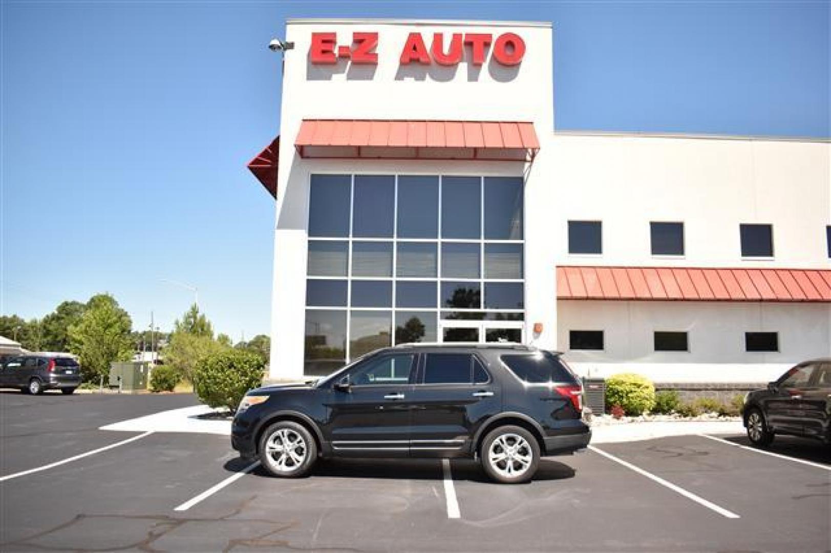 2014 Tuxedo Black Metallic Ford Explorer Limited 4WD (1FM5K8F86EG) , 6-Speed Automatic transmission, located at 3900 Bragg Blvd., Fayetteville, NC, 28303, (910) 868-3000, 35.081905, -78.943367 - T-9614 - 2014 Ford Explorer 1FM5K8F86EGC59789 - Photo#0