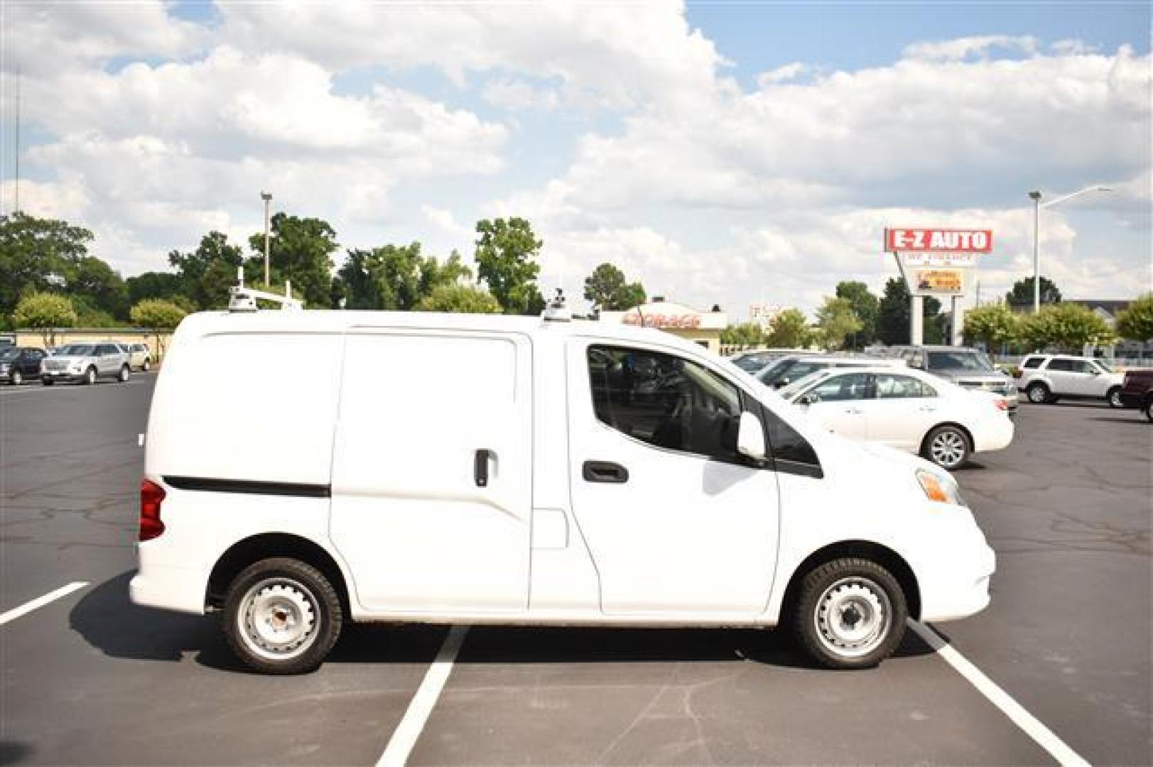 2020 Fresh Powder Nissan NV200 SV (3N6CM0KNXLK) , Continuously Variable Transmission transmission, located at 3900 Bragg Blvd., Fayetteville, NC, 28303, (910) 868-3000, 35.081905, -78.943367 - T-9615 - 2020 Nissan NV200 3N6CM0KNXLK696922 - Photo#1