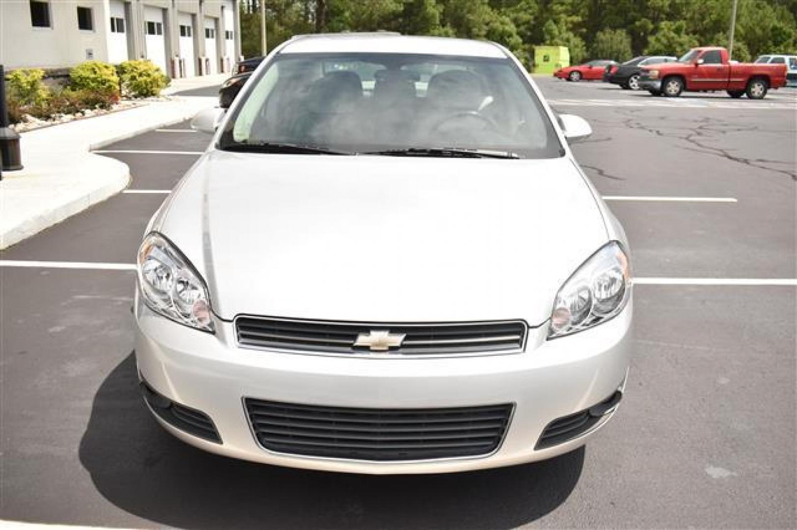 2011 Silver Ice Metallic /Gray Chevrolet Impala LT (2G1WG5EK7B1) , 4-Speed Automatic transmission, located at 3900 Bragg Blvd., Fayetteville, NC, 28303, (910) 868-3000, 35.081905, -78.943367 - T-9624 - 2011 Chevrolet Impala 2G1WG5EK7B1149390 - Photo#2