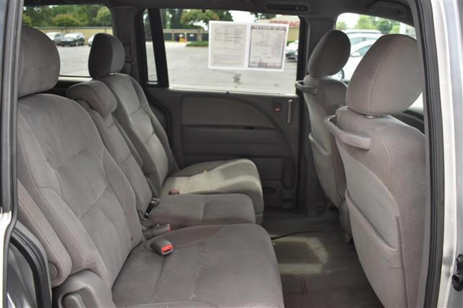 2010 Silver /Gray Honda Odyssey EX (5FNRL3H41AB) , 5-Speed Automatic transmission, located at 3900 Bragg Blvd., Fayetteville, NC, 28303, (910) 868-3000, 35.081905, -78.943367 - T-9656 - 2010 Honda Odyssey 5FNRL3H41AB075848 - Photo#5