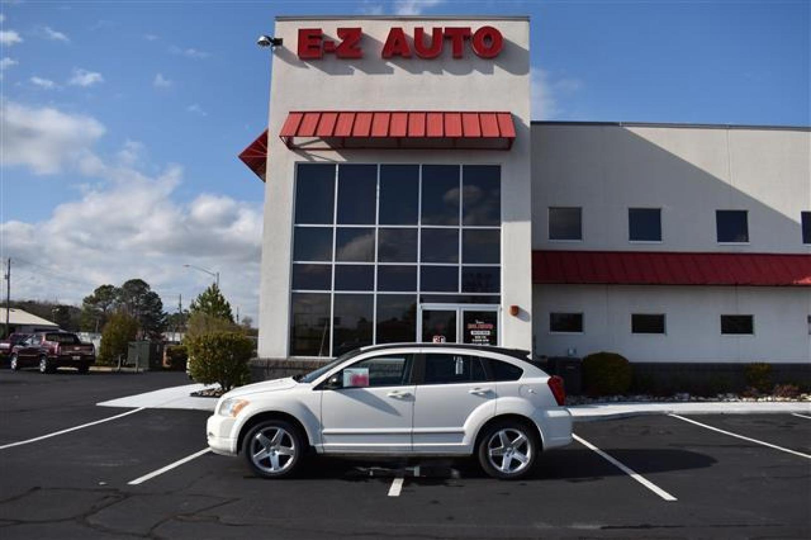 2009 Stone White Dodge Caliber R/T (1B3HB78B59D) , Continuously Variable Transmission transmission, located at 3900 Bragg Blvd., Fayetteville, NC, 28303, (910) 868-3000, 35.081905, -78.943367 - T-9750 - 2009 Dodge Caliber 1B3HB78B59D223993 - Photo#0