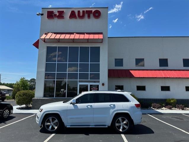 photo of 2014 Jeep Grand Cherokee Overland 4WD