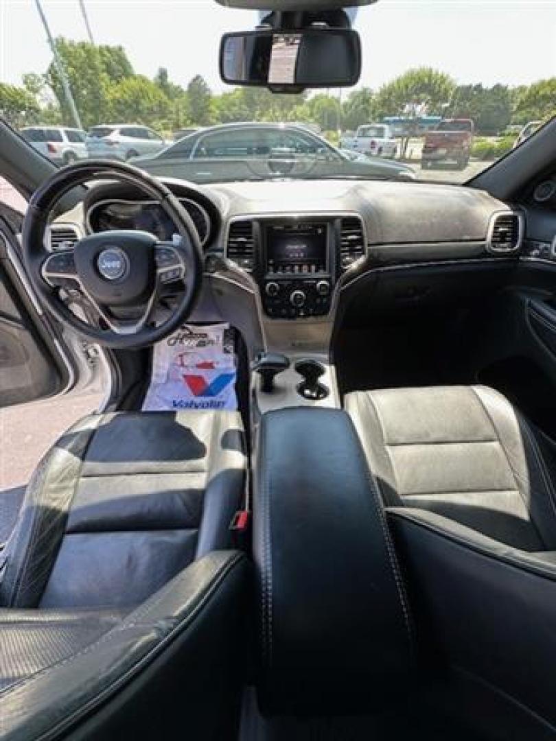2014 Bright White Clearcoat Jeep Grand Cherokee Overland 4WD (1C4RJFCT9EC) , 5-Speed Automatic transmission, located at 3900 Bragg Blvd., Fayetteville, NC, 28303, (910) 868-3000, 35.081905, -78.943367 - T-9804 - 2014 Jeep Grand Cherokee 1C4RJFCT9EC105381 - Photo#7