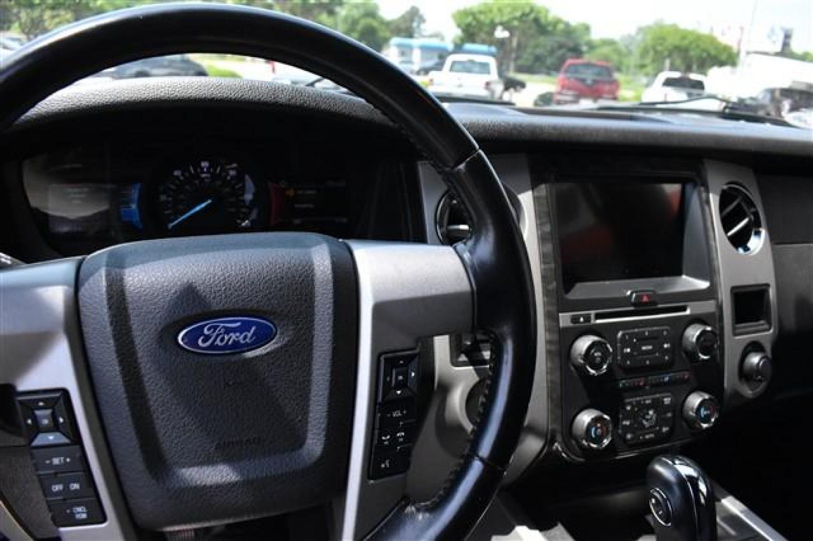 2017 Magnetic Ford Expedition Limited 4WD (1FMJU2AT4HE) , 6-Speed Automatic transmission, located at 3900 Bragg Blvd., Fayetteville, NC, 28303, (910) 868-3000, 35.081905, -78.943367 - T-9819 - 2017 Ford Expedition 1FMJU2AT4HEA61231 - Photo#9