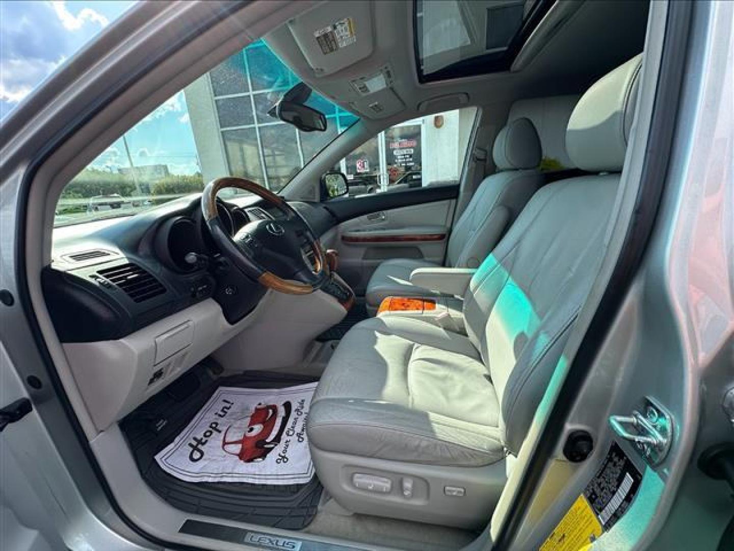 2004 Millennium Silver Metallic Lexus RX 330 4WD (2T2HA31U04C) , 5-Speed Automatic transmission, located at 3900 Bragg Blvd., Fayetteville, NC, 28303, (910) 868-3000, 35.081905, -78.943367 - T-9822 - 2004 Lexus RX 330 2T2HA31U04C008447 - Photo#5