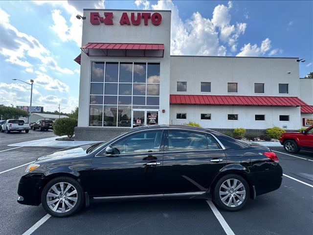 photo of 2012 Toyota Avalon Base