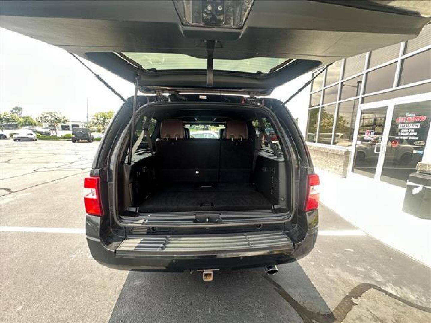 2015 Tuxedo Black Metallic Ford Expedition EL Platinum 2WD (1FMJK1LT0FE) , 6-Speed Automatic transmission, located at 3900 Bragg Blvd., Fayetteville, NC, 28303, (910) 868-3000, 35.081905, -78.943367 - T-9829 - 2015 Ford Expedition 1FMJK1LT0FEF19728 - Photo#4