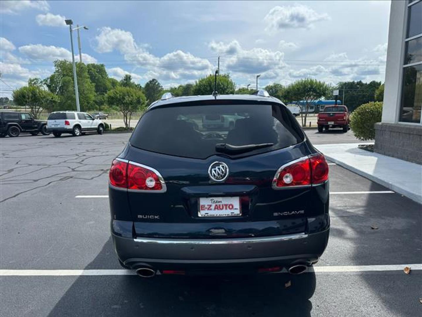 2012 Blue Buick Enclave Leather FWD (5GAKRCED4CJ) , 6-Speed Automatic Overdrive transmission, located at 3900 Bragg Blvd., Fayetteville, NC, 28303, (910) 868-3000, 35.081905, -78.943367 - T-9837 - 2012 Buick Enclave 5GAKRCED4CJ113414 - Photo#3