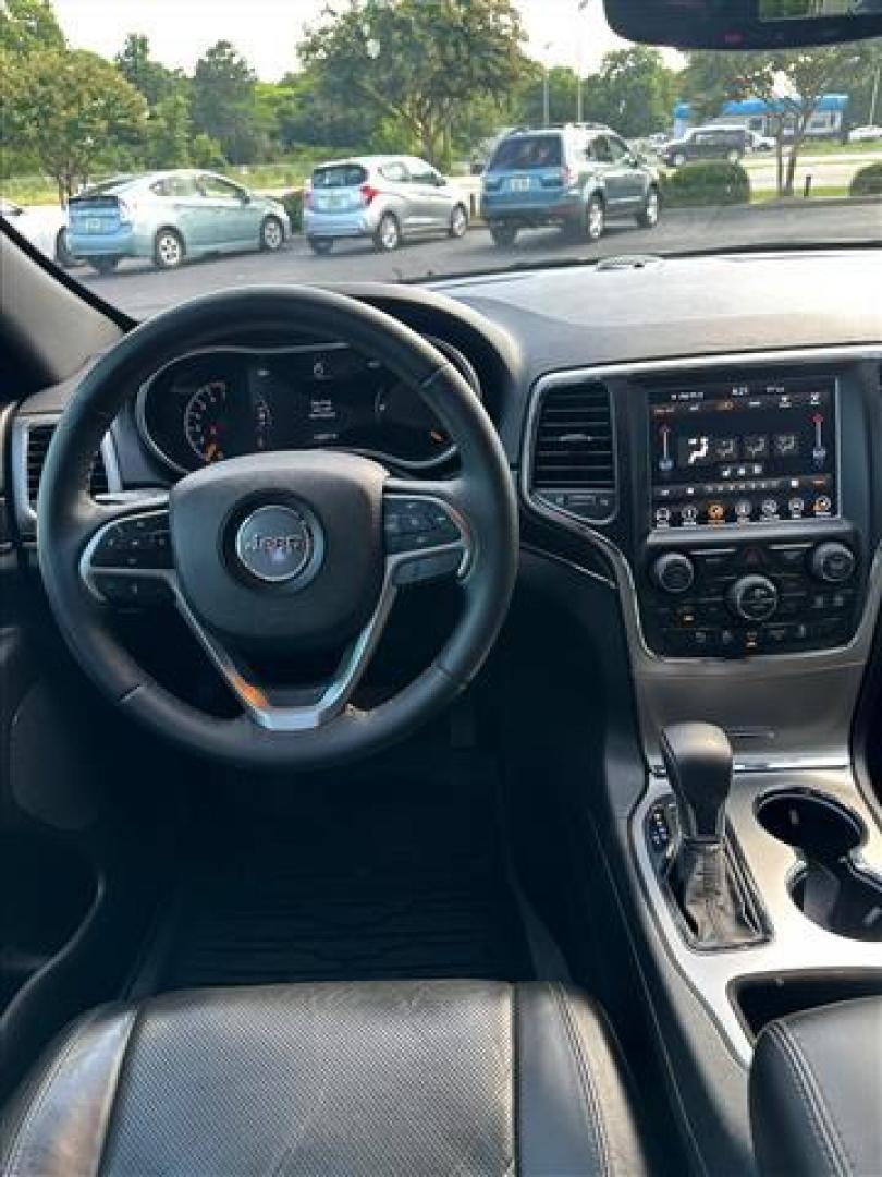 2018 Diamond Black Crystal Pearl Coat Jeep Grand Cherokee Limited 2WD (1C4RJEBG3JC) , 8-Speed Automatic transmission, located at 3900 Bragg Blvd., Fayetteville, NC, 28303, (910) 868-3000, 35.081905, -78.943367 - T-9852 - 2018 Jeep Grand Cherokee 1C4RJEBG3JC131838 - Photo#9