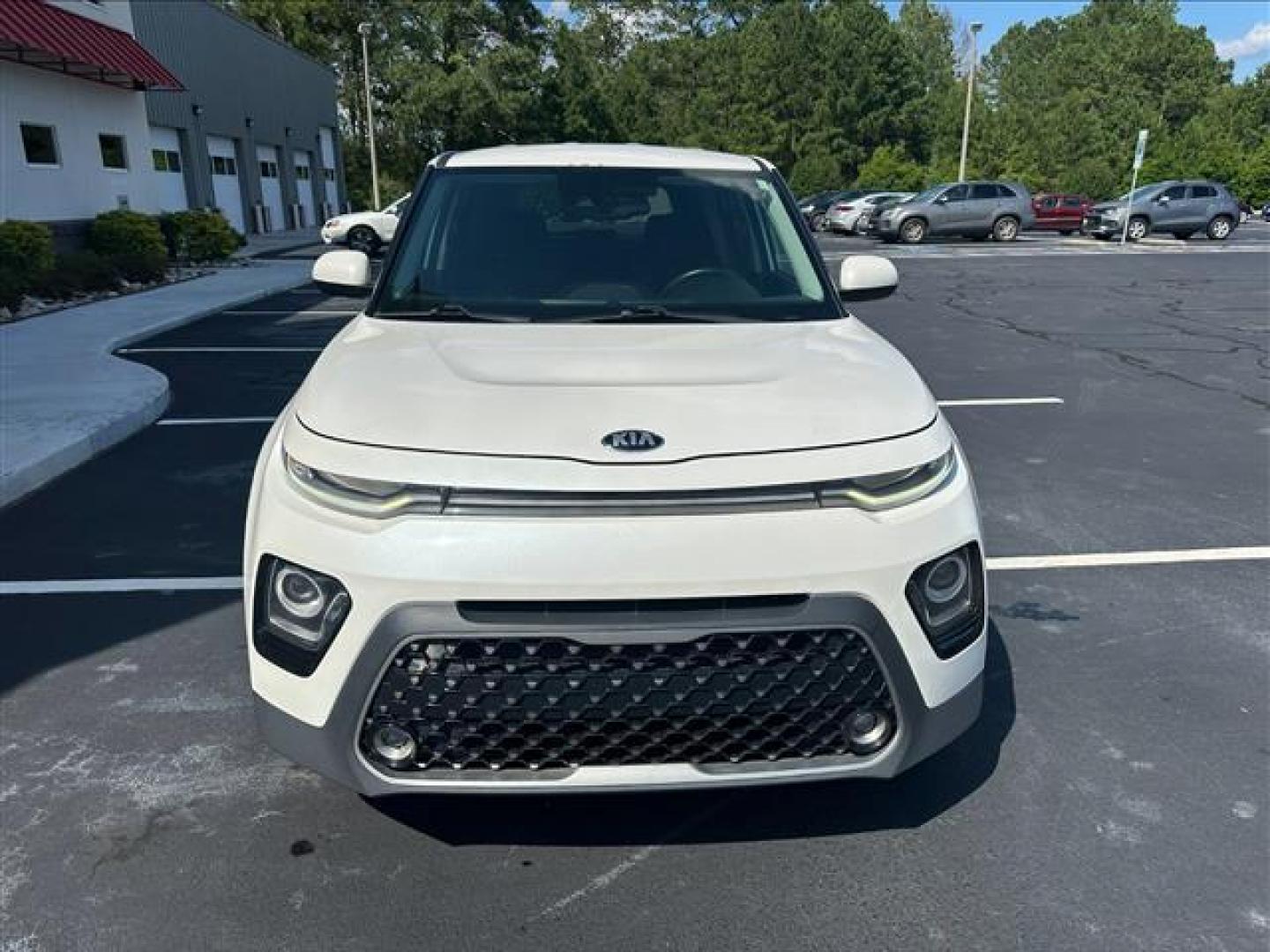 2020 Snow White Pearl Kia Soul EX (KNDJ33AU3L7) , Continuously Variable Transmission transmission, located at 3900 Bragg Blvd., Fayetteville, NC, 28303, (910) 868-3000, 35.081905, -78.943367 - T-9853 - 2020 Kia Soul KNDJ33AU3L7714327 - Photo#1