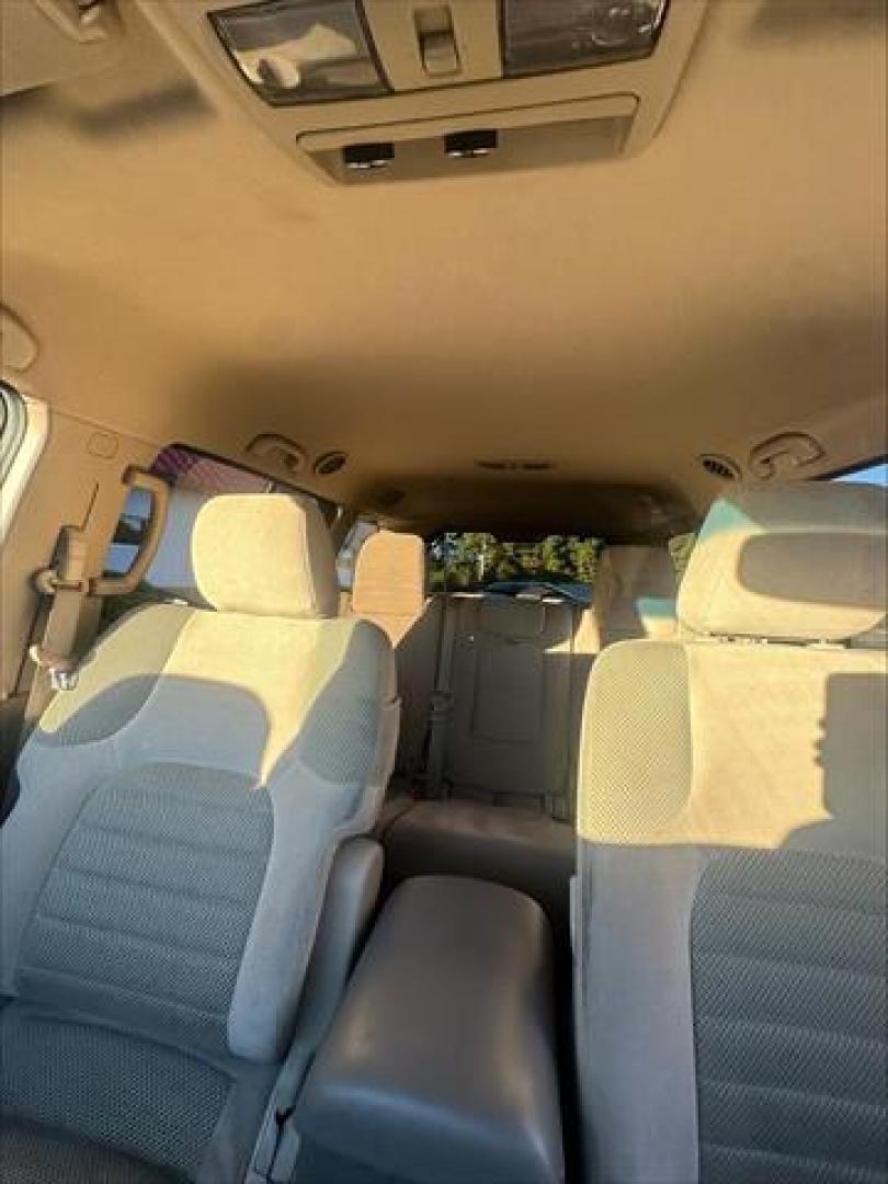 2012 Avalanche Nissan Pathfinder SV 2WD (5N1AR1NN4CC) , 5-Speed Automatic transmission, located at 3900 Bragg Blvd., Fayetteville, NC, 28303, (910) 868-3000, 35.081905, -78.943367 - T-9873-R - 2012 Nissan Pathfinder 5N1AR1NN4CC630073 - Photo#6