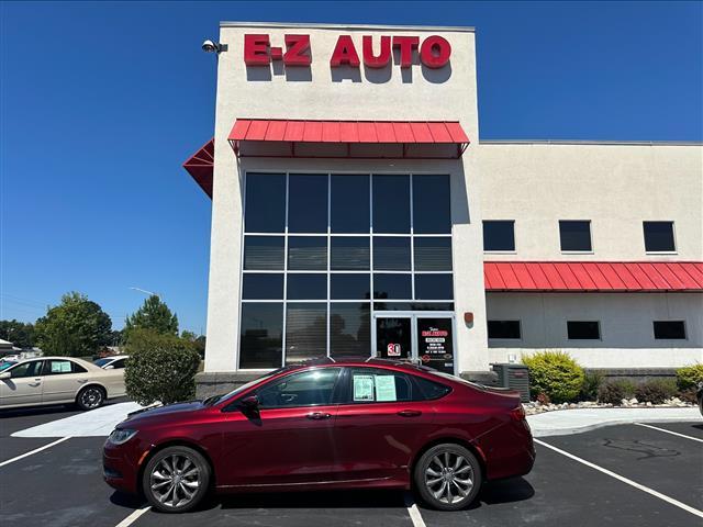 photo of 2015 Chrysler 200 S