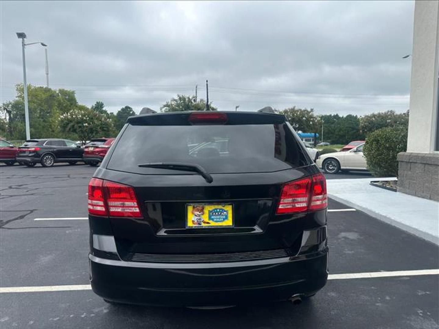 2017 Black Dodge Journey SE (3C4PDCAB1HT) , 4-Speed Automatic transmission, located at 3900 Bragg Blvd., Fayetteville, NC, 28303, (910) 868-3000, 35.081905, -78.943367 - T-9885 - 2017 Dodge Journey 3C4PDCAB1HT506794 - Photo#3