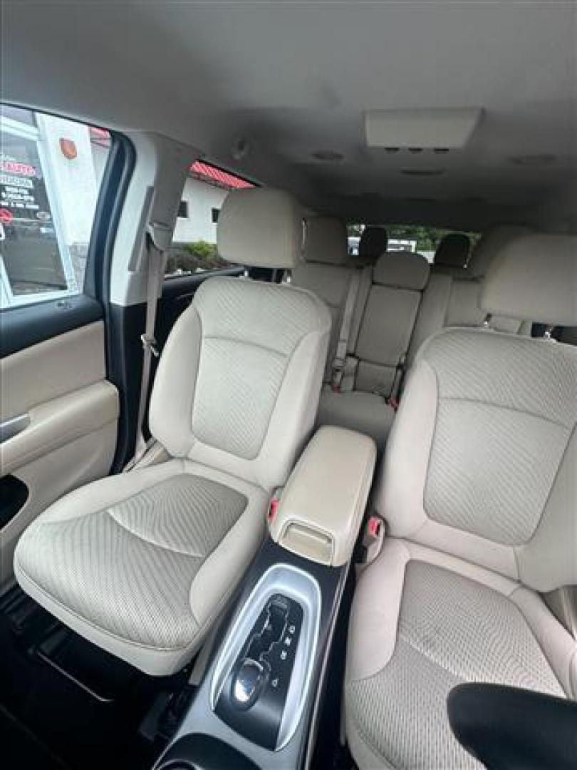 2017 Black Dodge Journey SE (3C4PDCAB1HT) , 4-Speed Automatic transmission, located at 3900 Bragg Blvd., Fayetteville, NC, 28303, (910) 868-3000, 35.081905, -78.943367 - T-9885 - 2017 Dodge Journey 3C4PDCAB1HT506794 - Photo#7