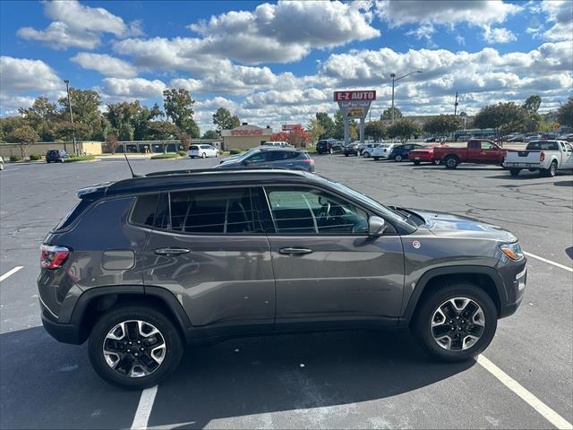 photo of 2017 Jeep Compass Limited 4WD