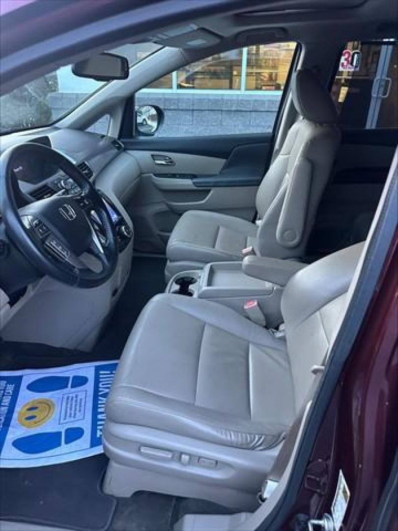 2016 Deep Scarlet Pearl Honda Odyssey EX-L (5FNRL5H67GB) , 6-Speed Automatic transmission, located at 3900 Bragg Blvd., Fayetteville, NC, 28303, (910) 868-3000, 35.081905, -78.943367 - T-9941 - 2016 Honda Odyssey 5FNRL5H67GB031939 - Photo#6