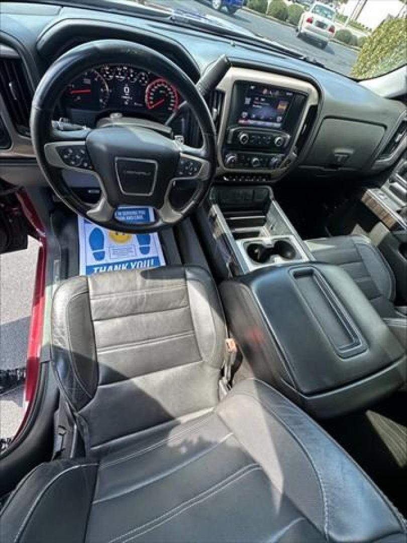 2015 Sonoma Red Metallic GMC Sierra 1500 Denali Crew Cab Short Box 4WD (3GTU2WEC5FG) , 6-Speed Automatic transmission, located at 3900 Bragg Blvd., Fayetteville, NC, 28303, (910) 868-3000, 35.081905, -78.943367 - T-9942 - 2015 GMC Sierra 1500 3GTU2WEC5FG360144 - Photo#4