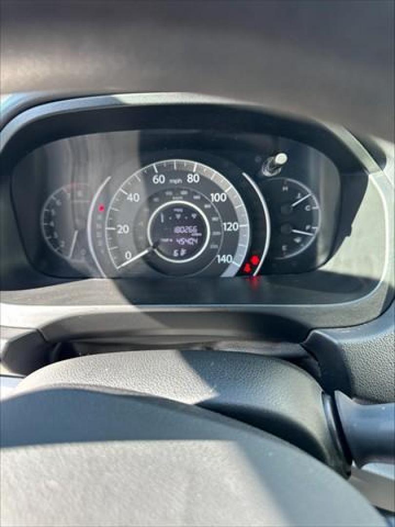 2014 Basque Red Pearl II Honda CR-V LX 2WD 5-Speed AT (5J6RM3H32EL) , 5-Speed Automatic transmission, located at 3900 Bragg Blvd., Fayetteville, NC, 28303, (910) 868-3000, 35.081905, -78.943367 - T-9965 - 2014 Honda CR-V 5J6RM3H32EL029950 - Photo#4