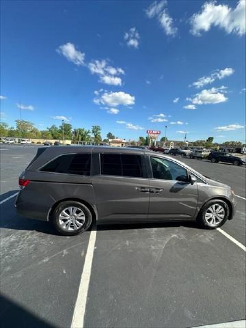 2016 Modern Steel Metallic Honda Odyssey EX-L (5FNRL5H68GB) , 6-Speed Automatic transmission, located at 3900 Bragg Blvd., Fayetteville, NC, 28303, (910) 868-3000, 35.081905, -78.943367 - T-9971 - 2016 Honda Odyssey 5FNRL5H68GB092328 - Photo#2