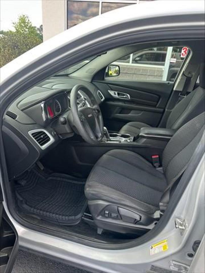 2015 Quicksilver Metallic GMC Terrain SLE1 AWD (2GKFLVEK8F6) , 6-Speed Automatic transmission, located at 3900 Bragg Blvd., Fayetteville, NC, 28303, (910) 868-3000, 35.081905, -78.943367 - T-9974 - 2015 GMC Terrain 2GKFLVEK8F6335049 - Photo#5