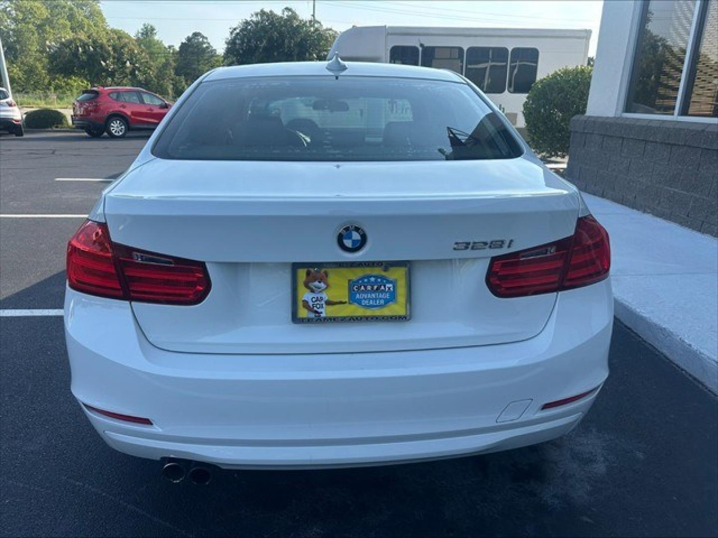 2014 Alpine White BMW 3-Series 328i Sedan (WBA3A5C55EJ) , 8-Speed Automatic transmission, located at 3900 Bragg Blvd., Fayetteville, NC, 28303, (910) 868-3000, 35.081905, -78.943367 - T-10016 - 2014 BMW 3-Series WBA3A5C55EJ465385- Photo#3